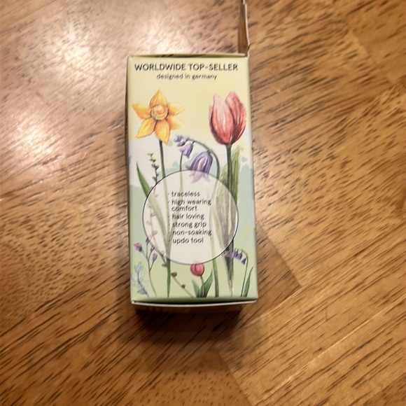 NWT Invisibobble (6) in Spring packaging - Picture 2 of 3